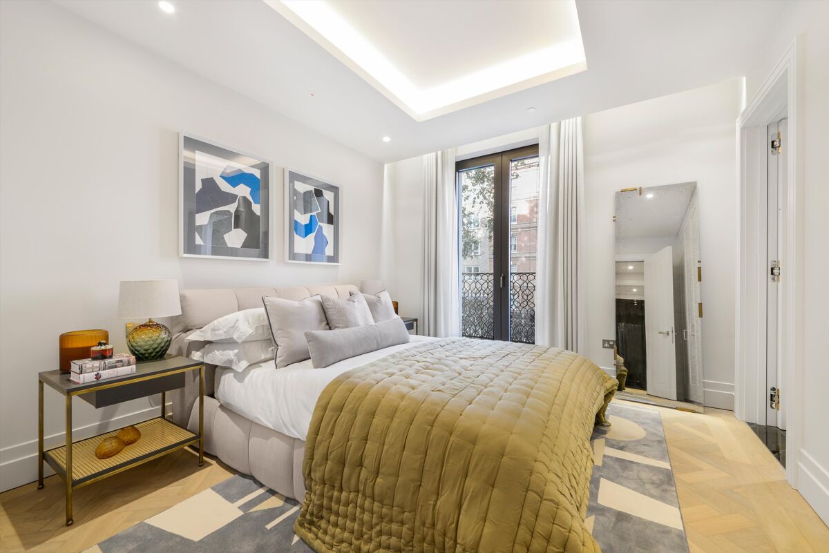 flat to rent in 9 Whistler Square, Chelsea Barracks, Belgravia, London