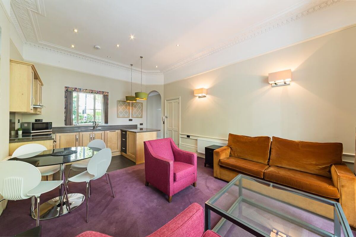 flat to rent in 6 Eccleston Square, Pimlico, London, SW1V