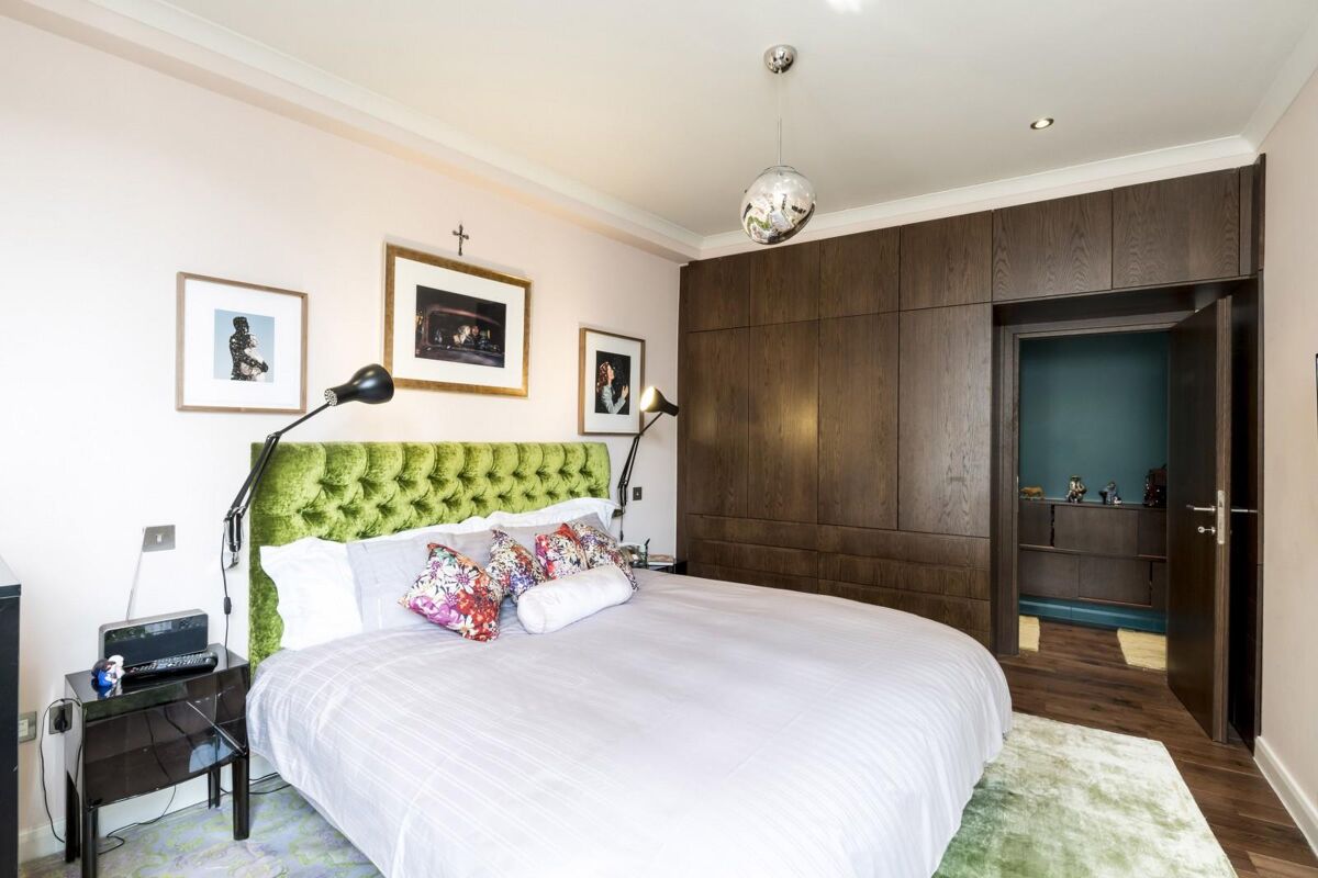 flat to rent in Ashley Gardens, Emery Hill Street, Westminster, London