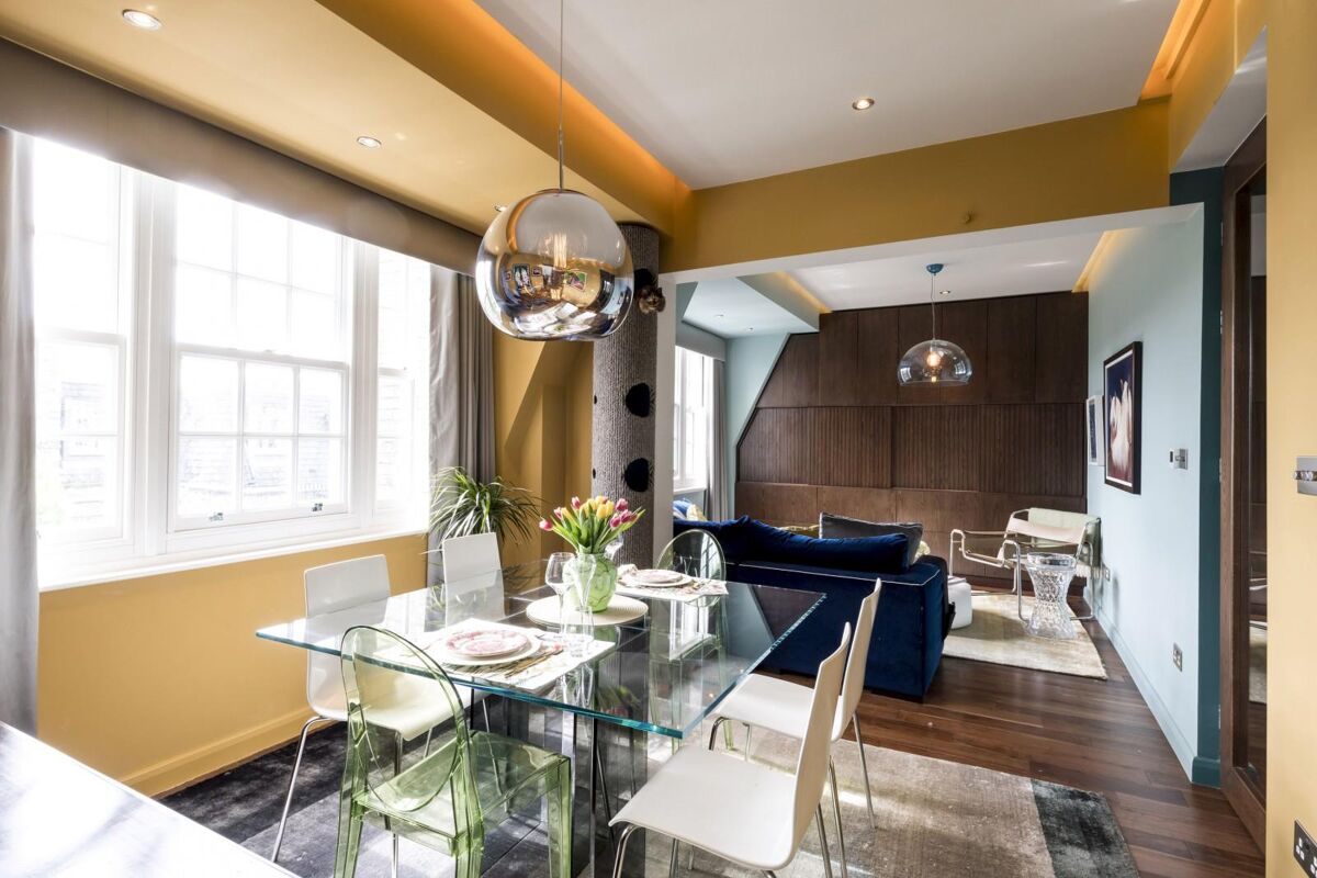 flat to rent in Ashley Gardens, Emery Hill Street, Westminster, London