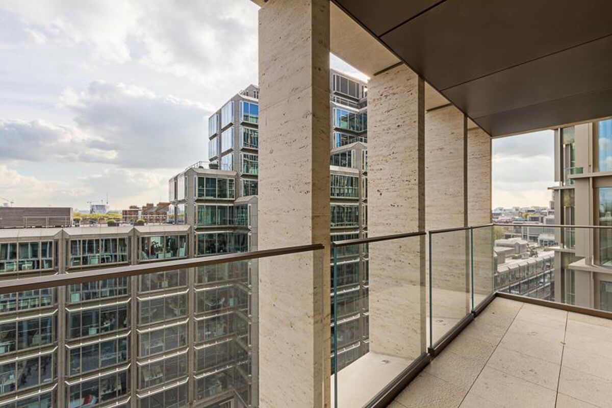 flat to rent in Kings Gate, Kings Gate Walk, Victoria, London, SW1E