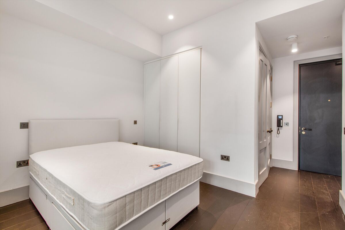 flat to rent in Victoria Street, Westminster, London, SW1H BEQ012299879 Knight Frank flat to rent in Victoria Street, Westminster, London, SW1H BEQ012299879 Knight Frank