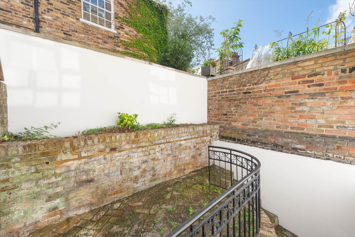 house to rent in Graham Terrace, Belgravia, London, SW1W BEQ012356559