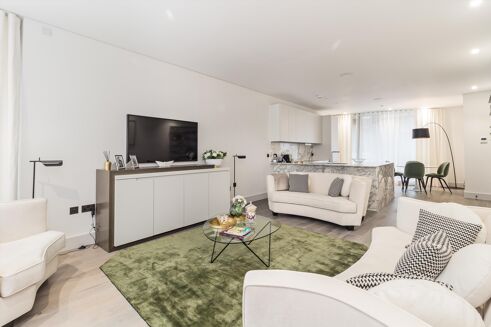 Picture of 2 bedroom flat for rent.