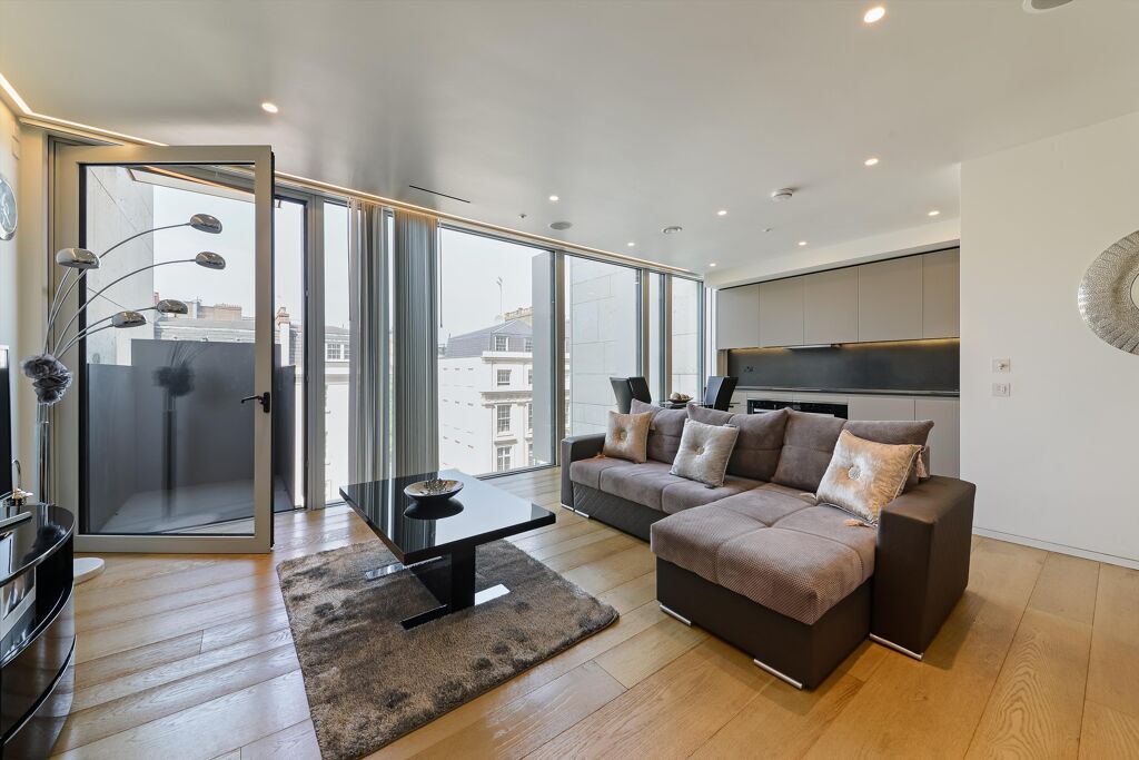 Image of Buckingham Palace Road, Victoria, London, SW1W