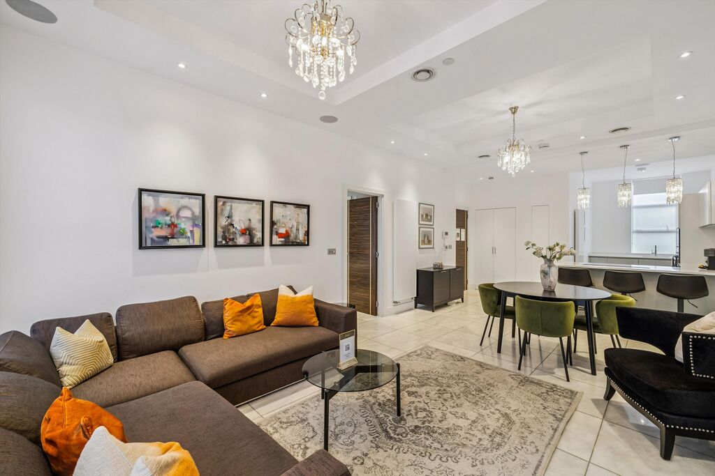 Image of Buckingham Gate, Westminster, London, SW1E