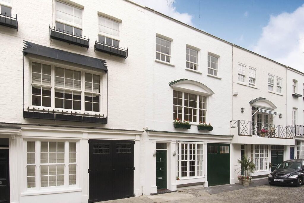 Image of Eaton Mews South, Belgravia, London, SW1W