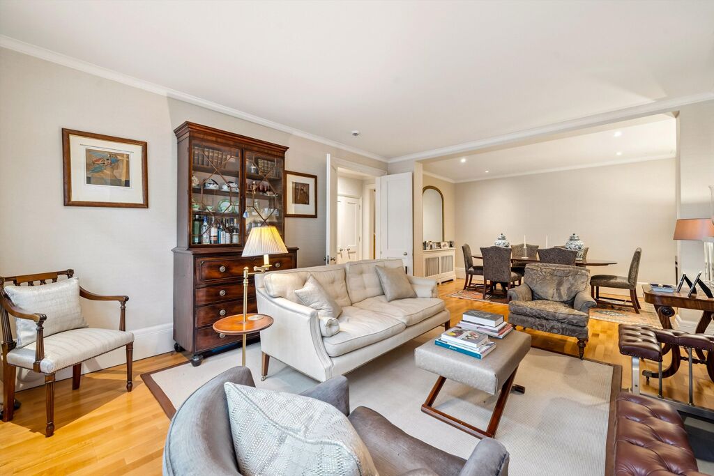 Image of St Michaels Mews, Belgravia Place, Belgravia, London, SW1W