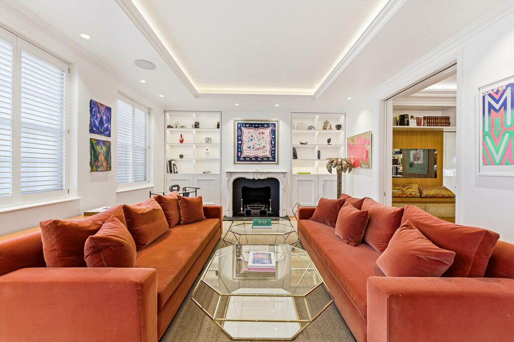 Image of Grosvenor Crescent Mews, Belgravia, London SW1X