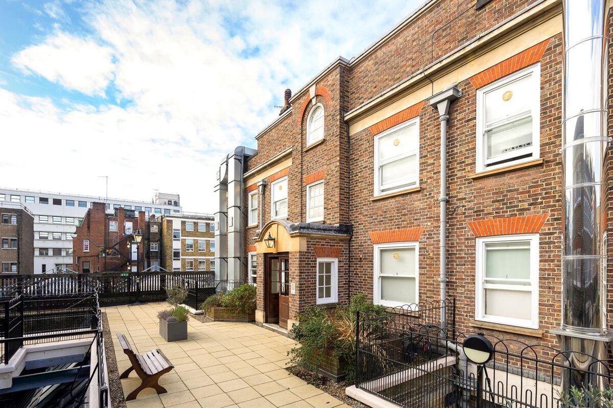 Flat to rent in Chester House, Eccleston Place, Belgravia, London, SW1W