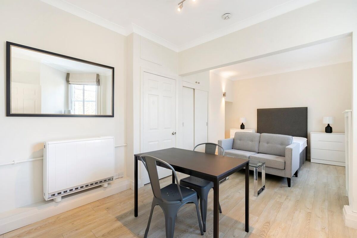 Flat to rent in Chester House, Eccleston Place, Belgravia, London, SW1W