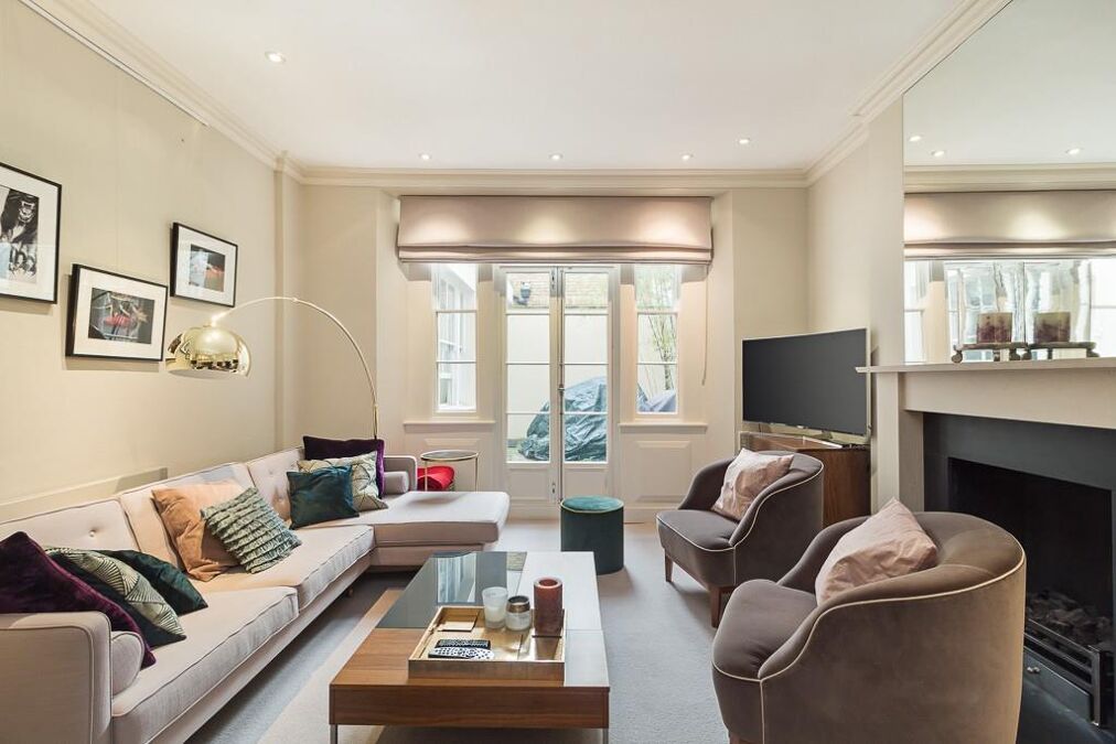 Image of Eaton Place, Belgravia, London, SW1X