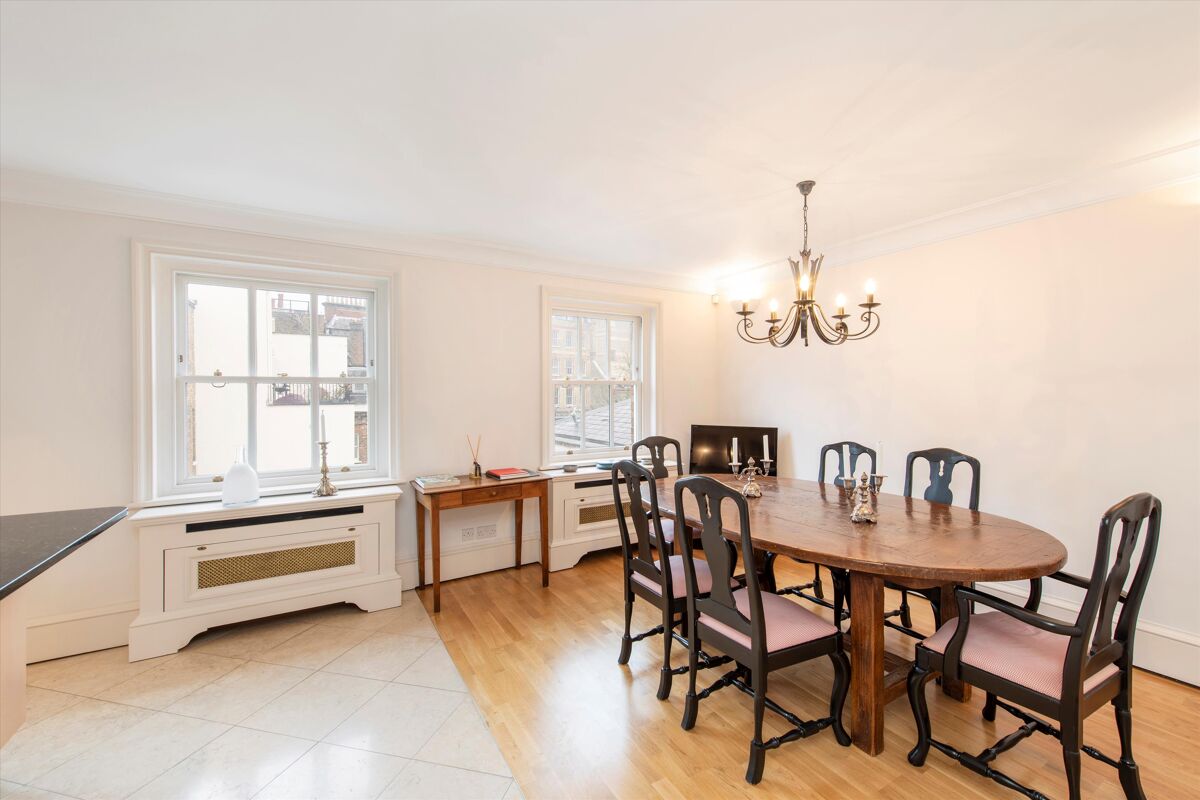 flat for sale in Eaton Square, London, SW1W BGV012072872 Knight Frank