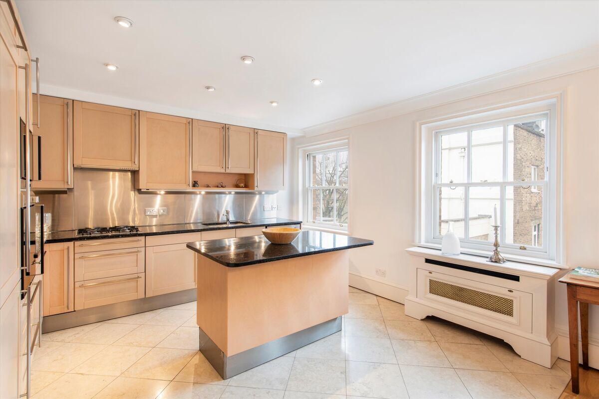flat for sale in Eaton Square, London, SW1W BGV012072872 Knight Frank
