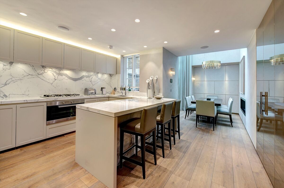 house for sale in Lindsay Square, London, SW1V BGV012103942 Knight