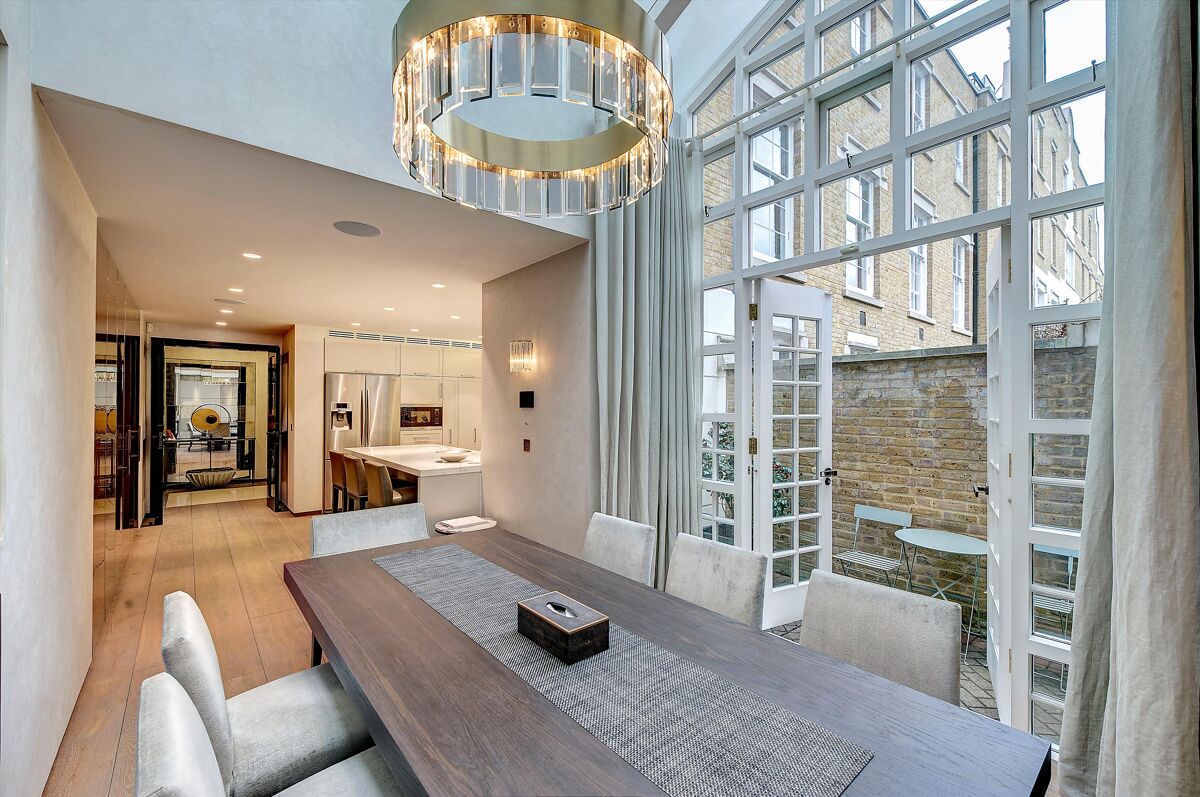 house for sale in Lindsay Square, London, SW1V BGV012103942 Knight