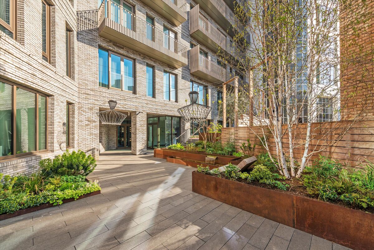 flat for sale in 55 Victoria Street, Westminster, London, SW1H BGV012153192 Knight Frank flat for sale in 55 Victoria Street, Westminster, London, SW1H BGV012153192 Knight Frank