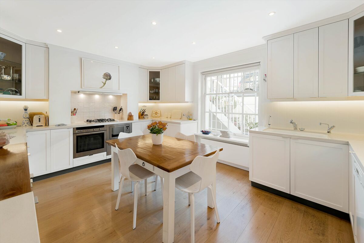 house for sale in Bloomfield Terrace, London, SW1W BGV012177647