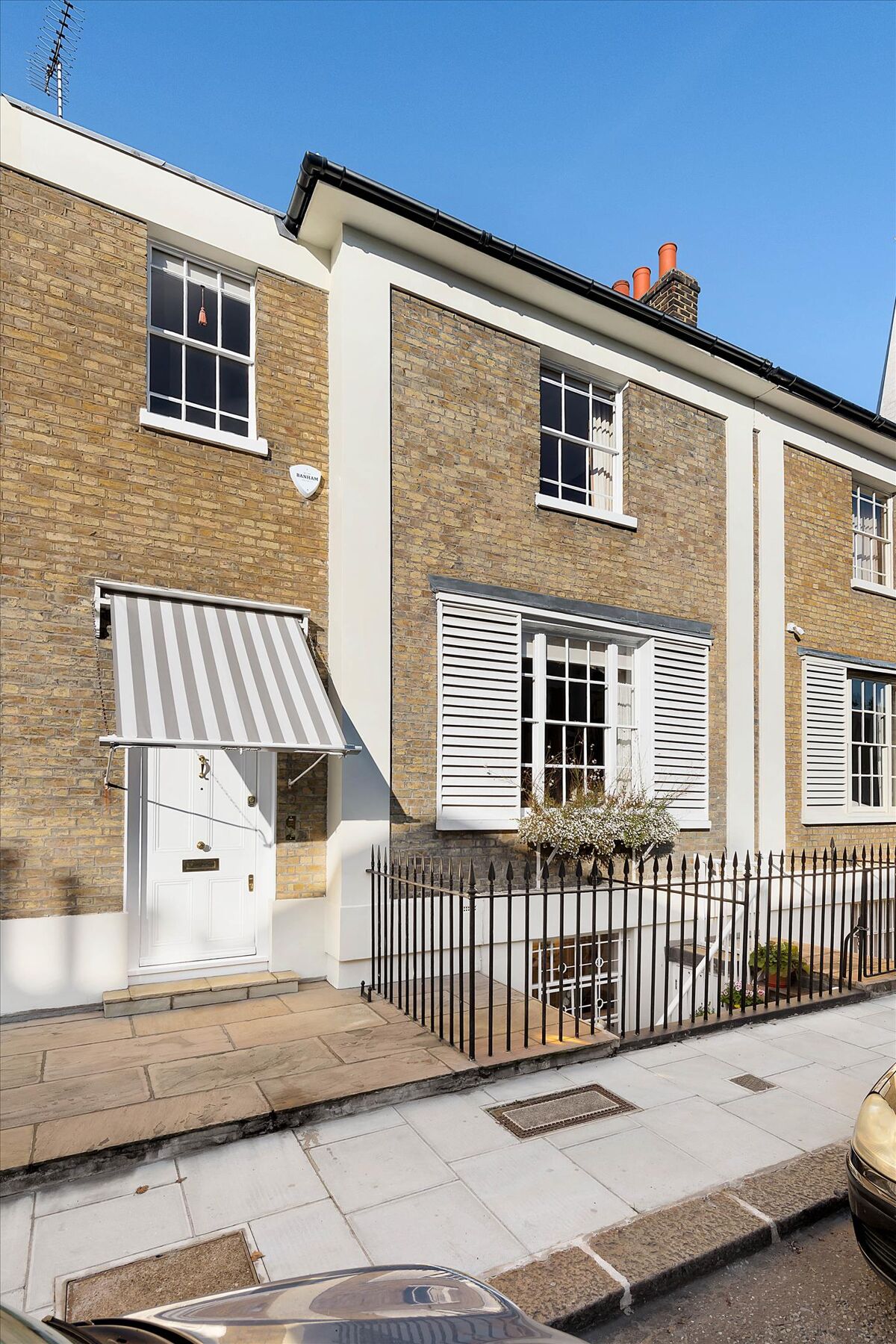 house for sale in Bloomfield Terrace, London, SW1W BGV012177647