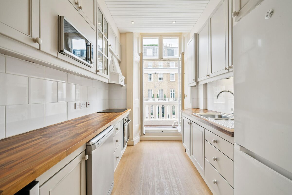 flat for sale in Eaton Place, Belgravia, London, SW1X BGV012221957