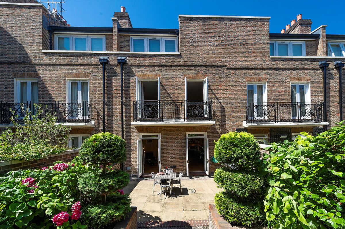 house for sale in Whittaker Street, London, SW1W BGV012273805