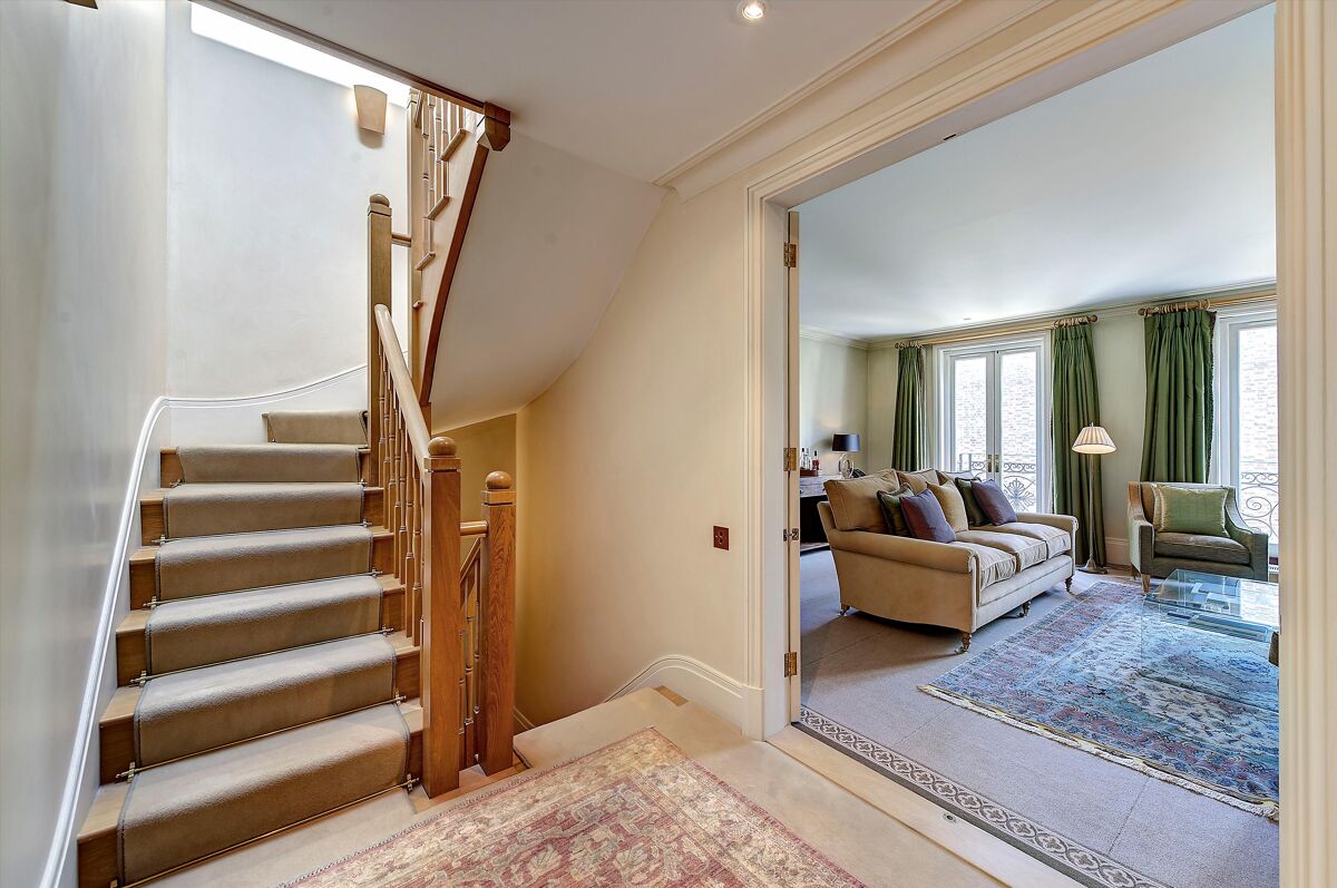 house for sale in Whittaker Street, London, SW1W BGV012273805