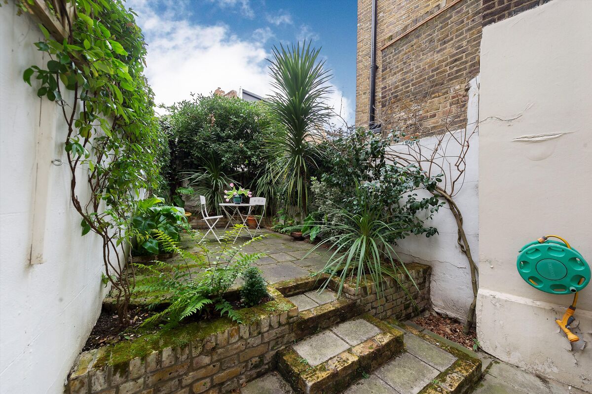 house for sale in Caroline Terrace, Belgravia, London, SW1W. BGV012277686 Knight Frank