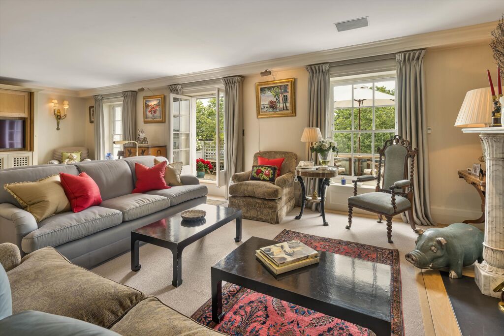 Image of Eaton Square, London, SW1W