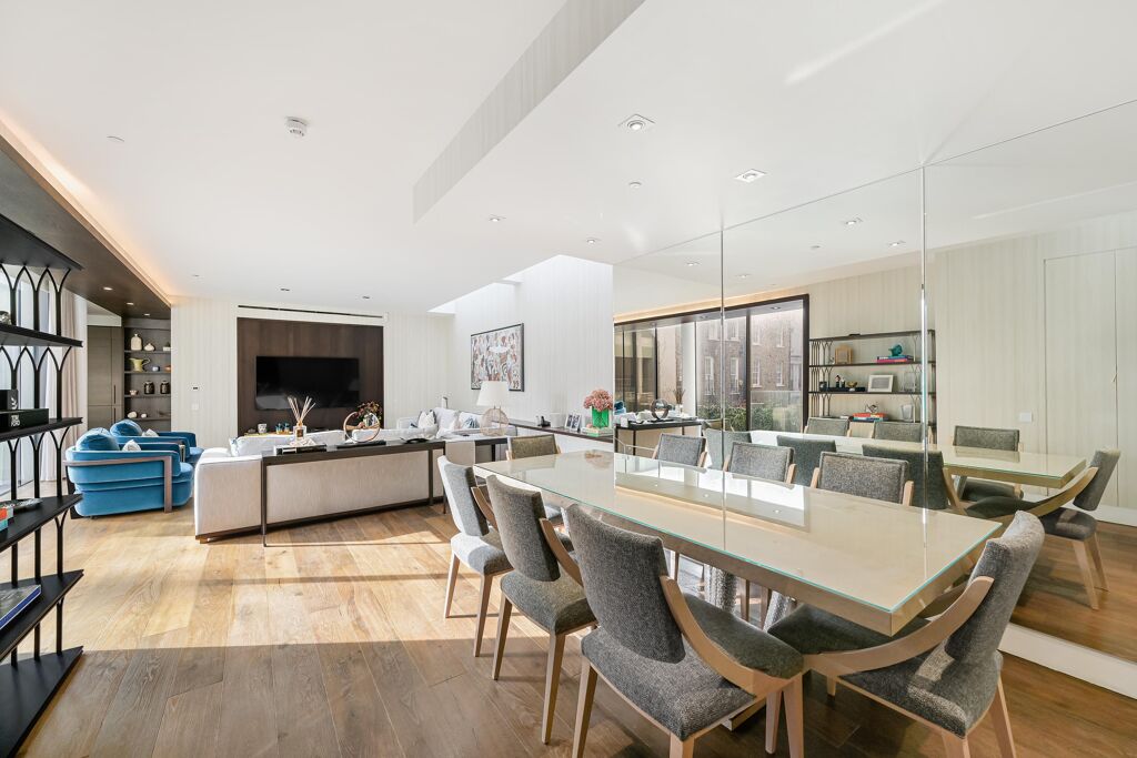 Image of Buckingham Gate, London, SW1E