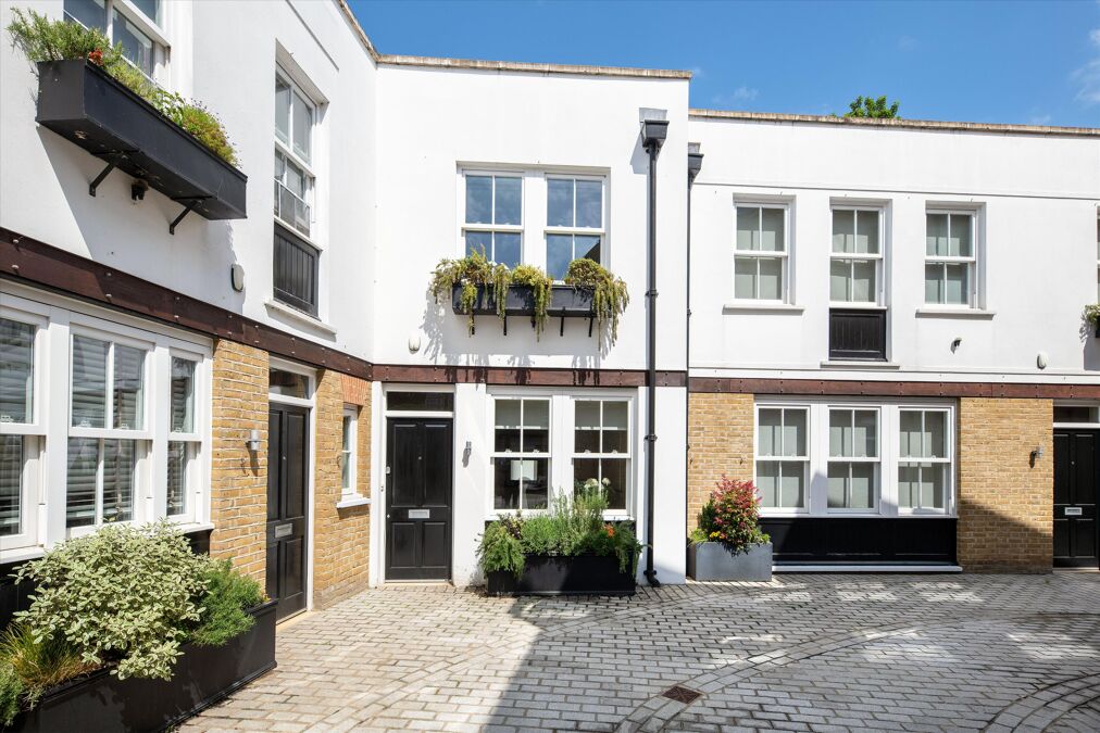 Image of St Barnabas Mews, Belgravia, London, SW1W
