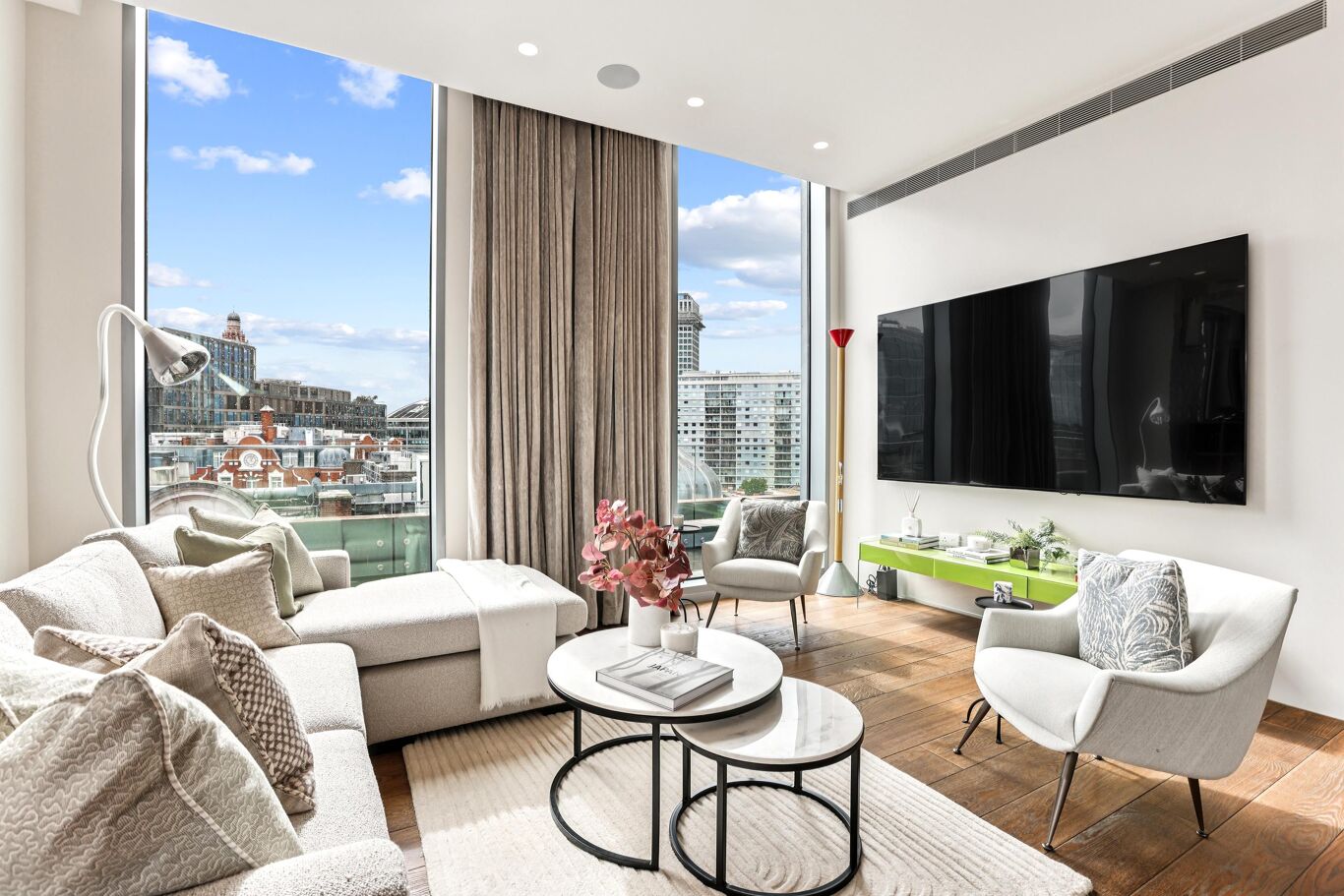 Image of Penthouse, Wellington House, 70 Buckingham Gate, London SW1E