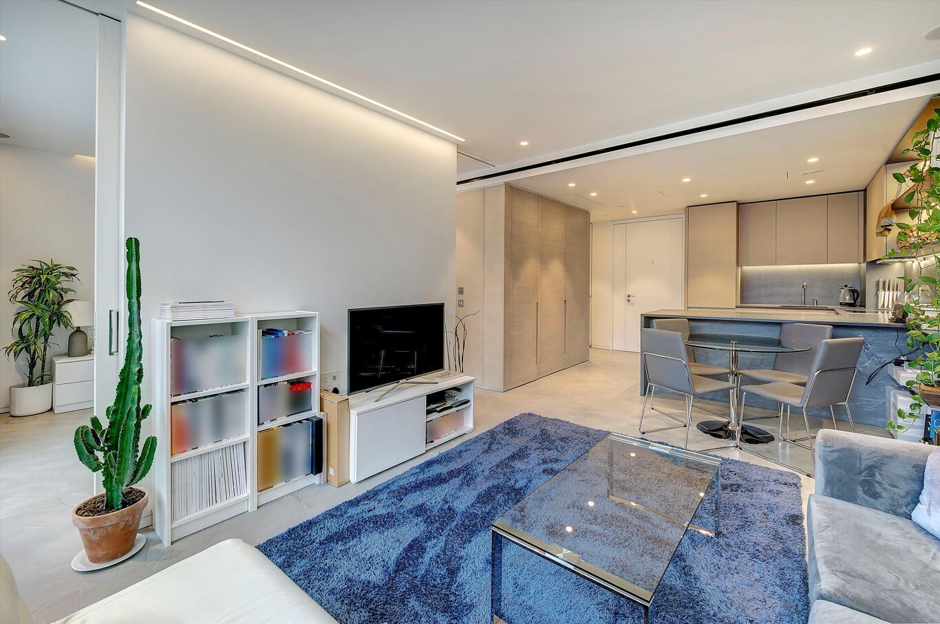Image of The Nova Building, 87 Buckingham Palace Road, Victoria, London SW1W