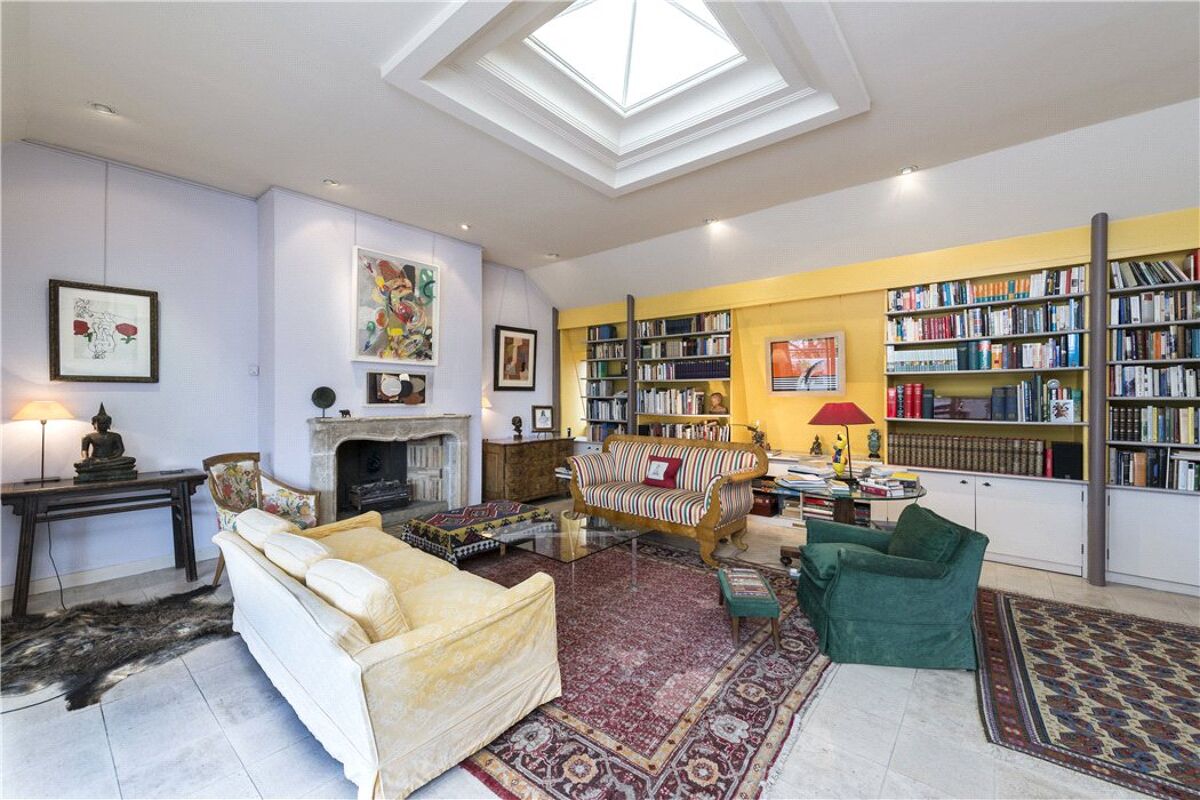 flat for sale in Warwick Square, Pimlico, London, SW1V BGV130002