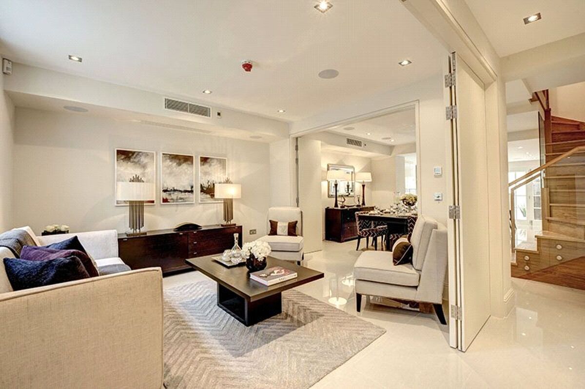 house for sale in Warwick Way, Pimlico, London, SW1V BGV130104