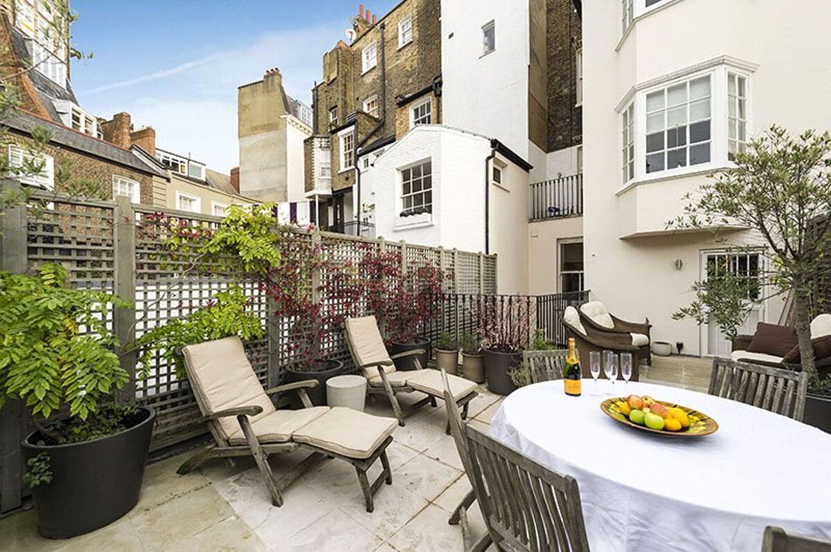 house for sale in Eaton Terrace, Belgravia, London, SW1W BGV140202