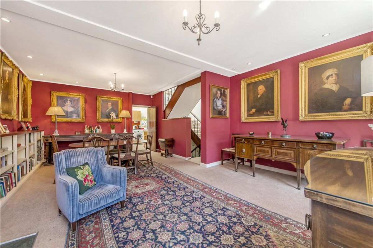 house for sale in Grosvenor Gardens Mews North, Belgravia, London, SW1W