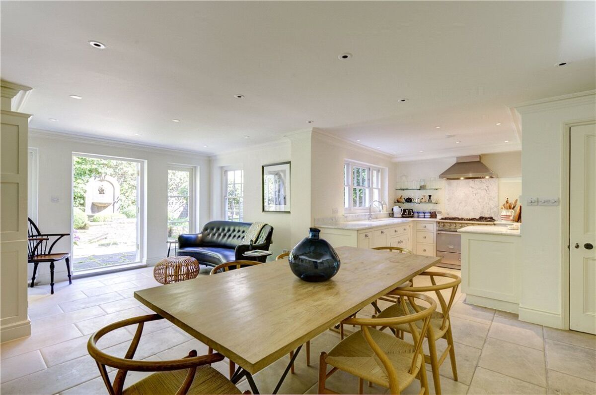 house for sale in Bloomfield Terrace, Belgravia, London, SW1W