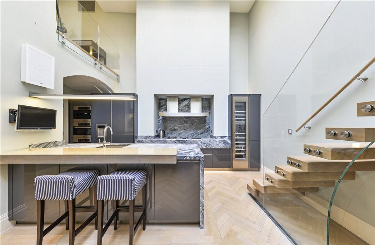 house for sale in Wilton Mews, Belgravia, London, SW1X BGV180024