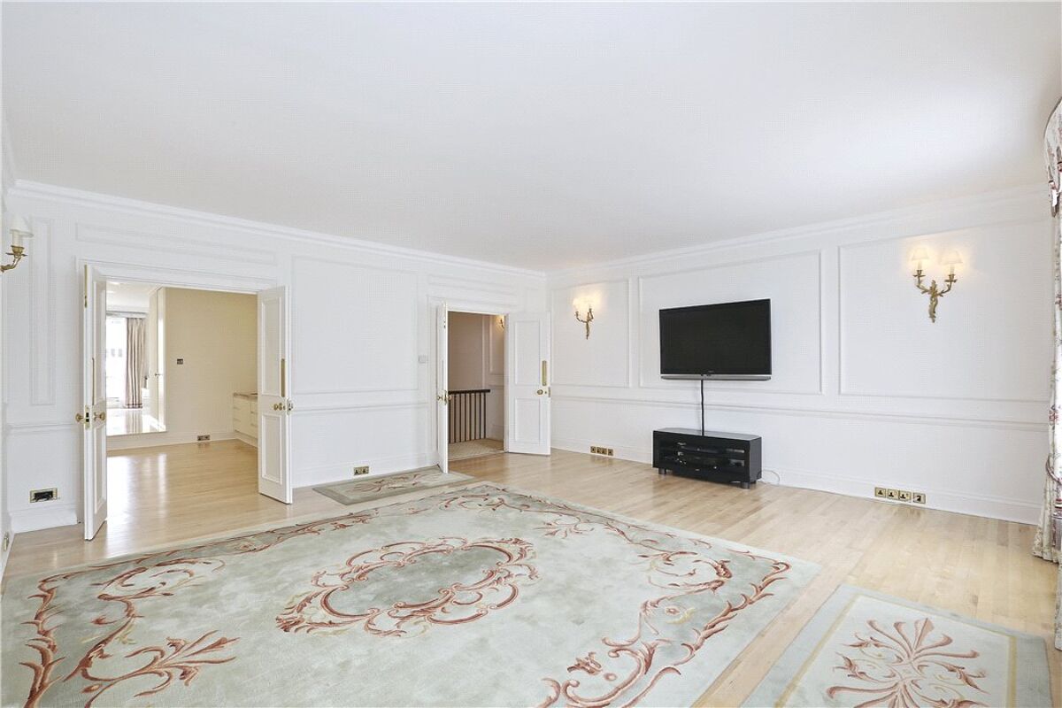 Property for sale Chester Square, Belgravia, London, SW1W Knight Frank