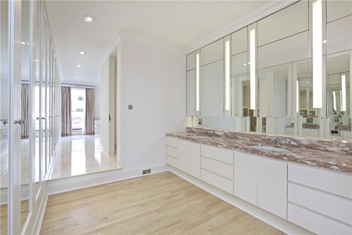 Property for sale Chester Square, Belgravia, London, SW1W Knight Frank