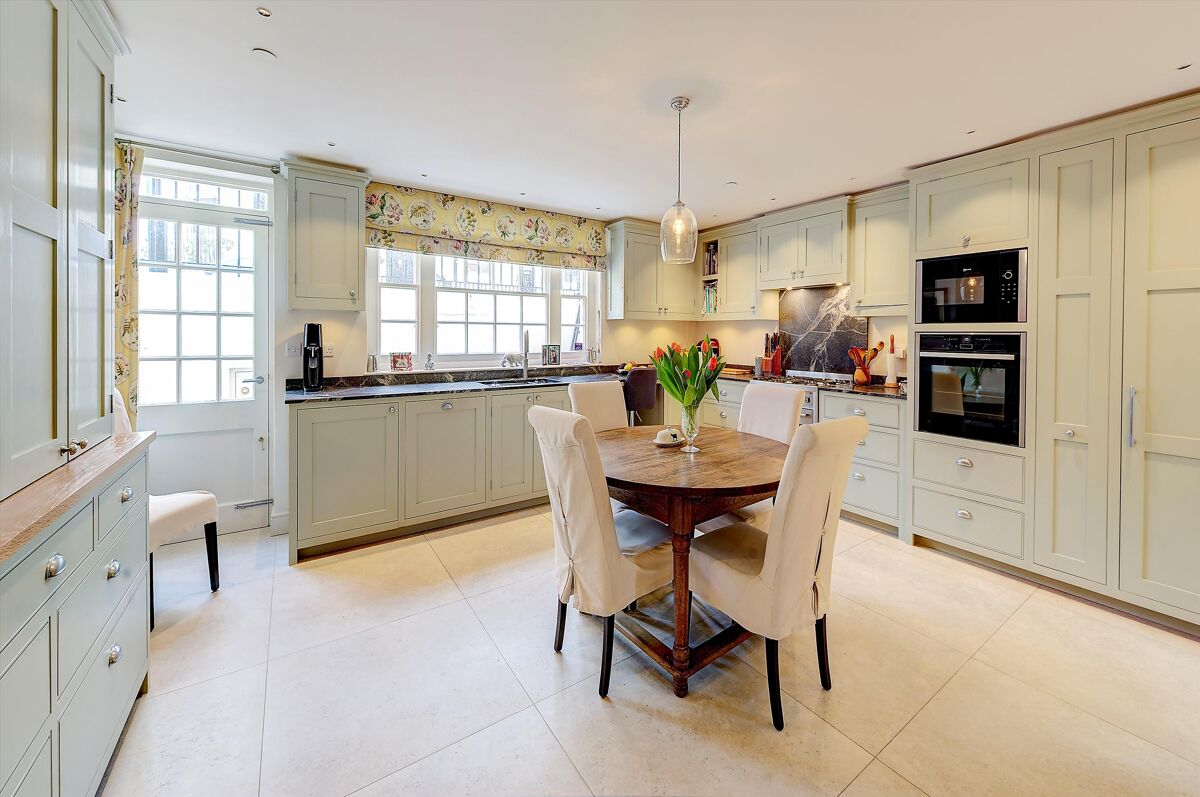 house for sale in Bourne Street, London, SW1W BGV180082 Knight Frank