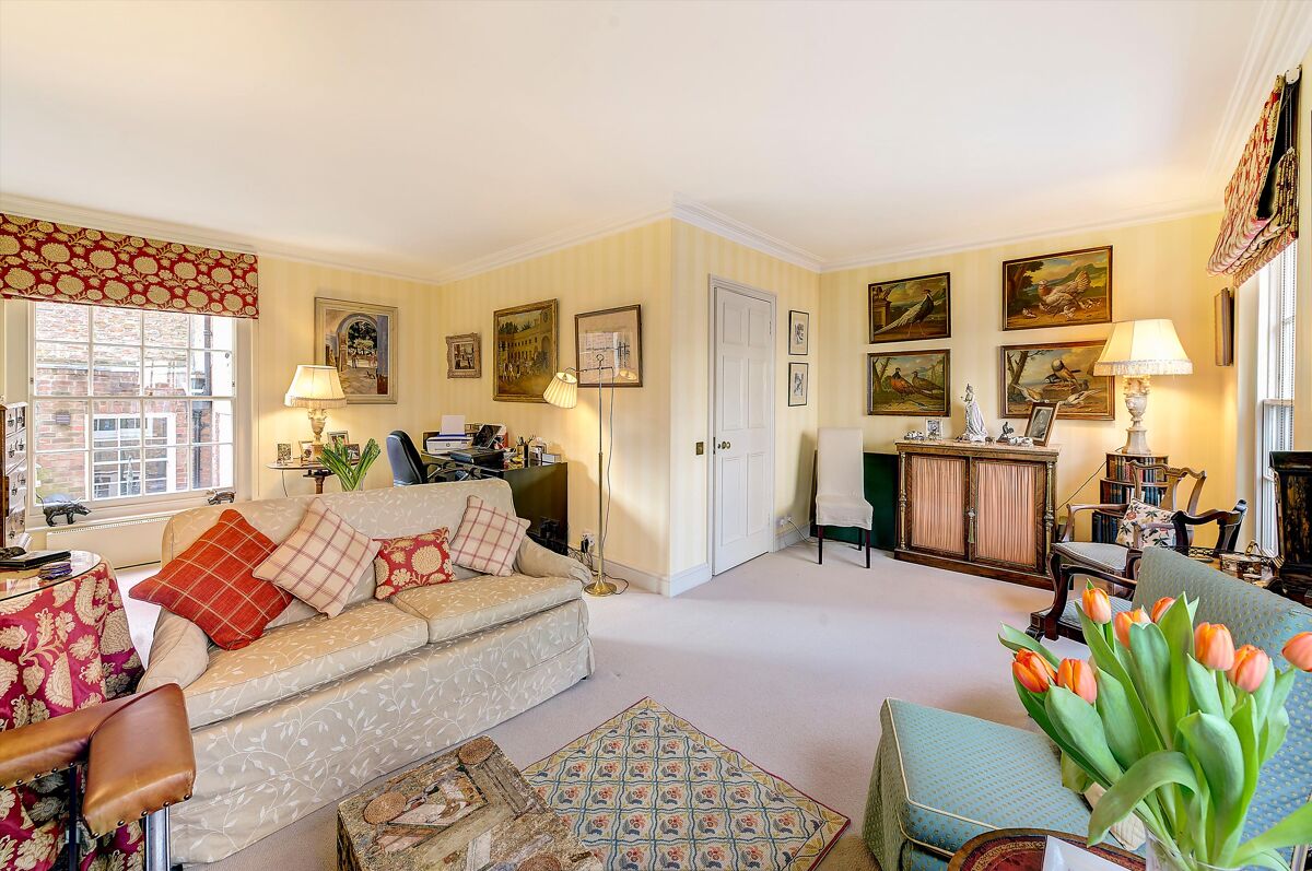 house for sale in Bourne Street, London, SW1W BGV180082 Knight Frank