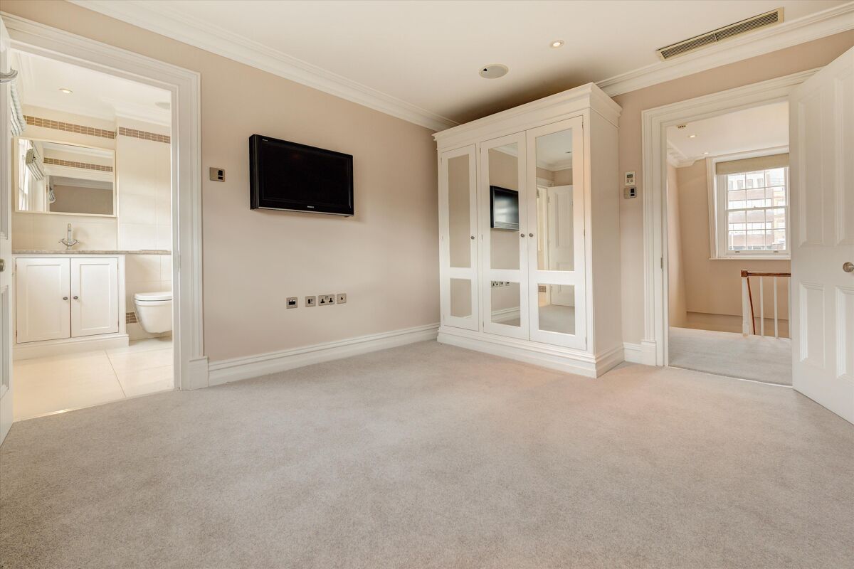 house for sale in Lower Belgrave Street, London, SW1W BGV200002