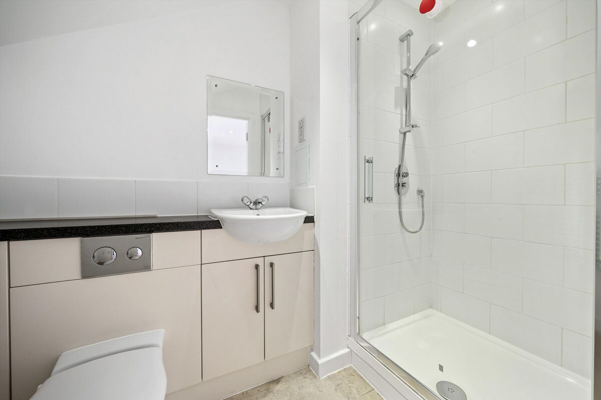 flat to rent in Monck House, Cole Street, Southwark, London, SE1 ...