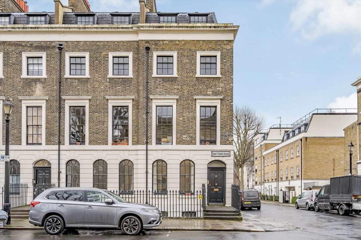 flat to rent in Trinity Church Square, Southwark, London, SE1