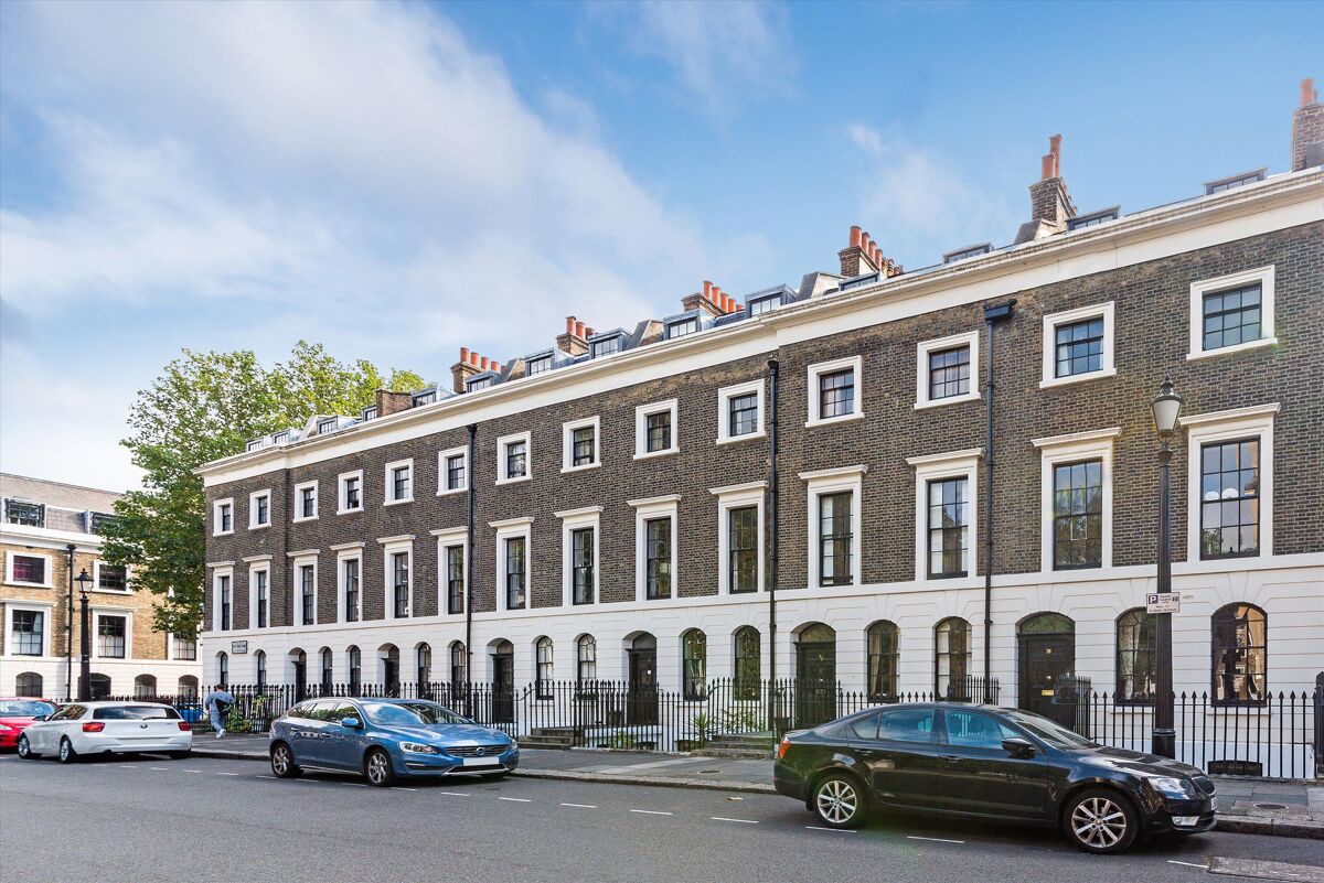 flat to rent in Trinity Church Square, Southwark, London, SE1