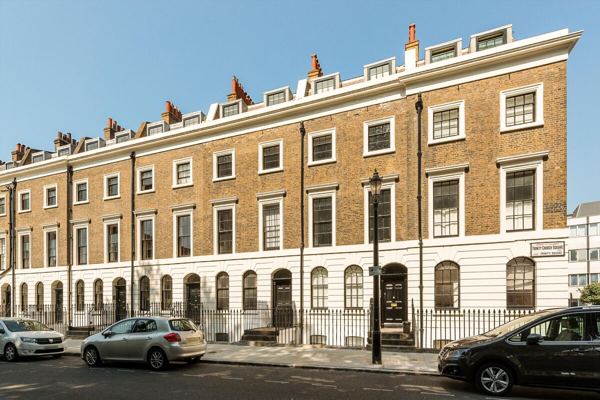 flat to rent in Trinity Church Square, Southwark, London, SE1
