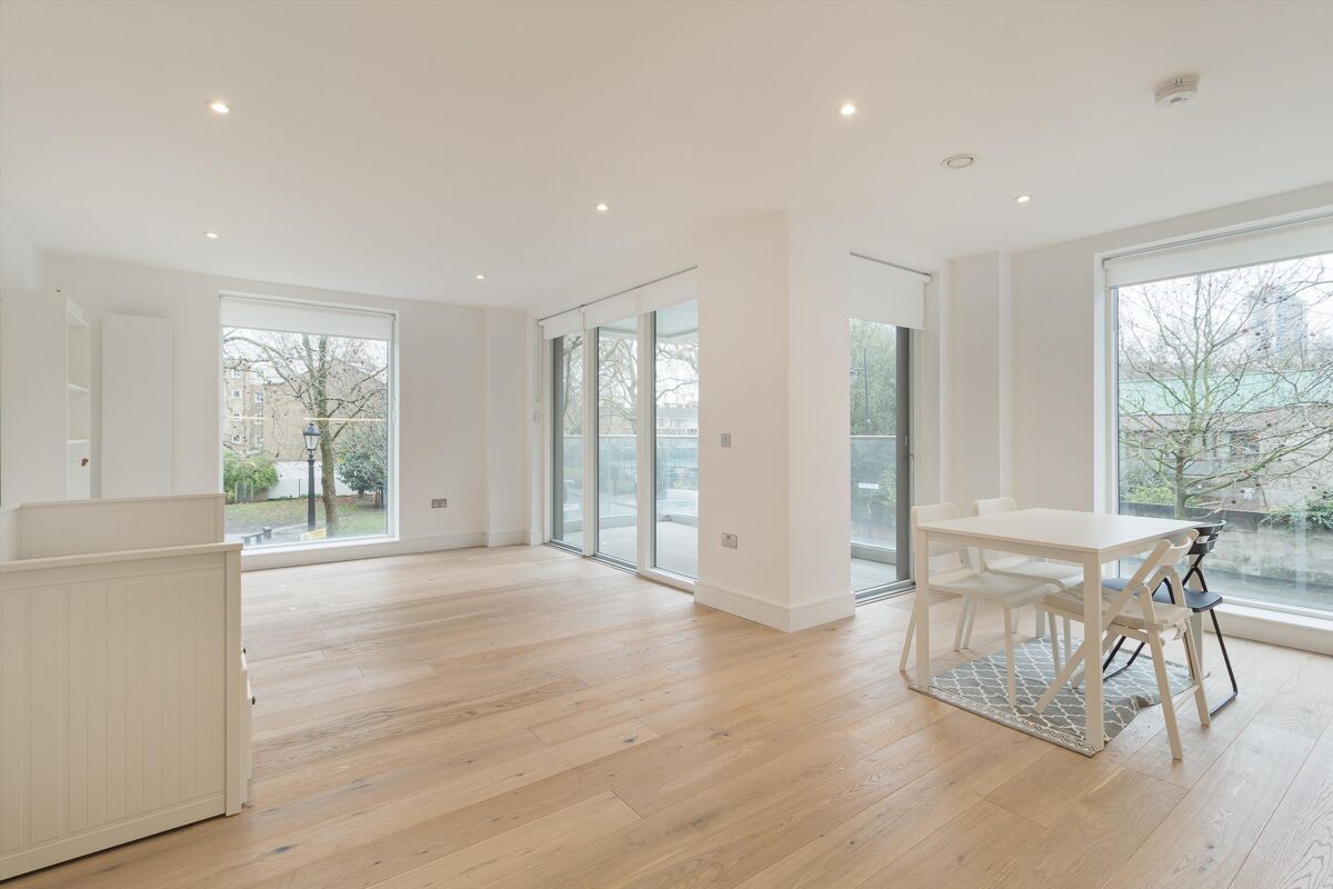 flat to rent in Harper Road, London, SE1. BIQ012249812 Knight Frank