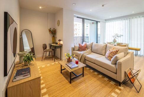 Picture of 3 bedroom flat for rent.