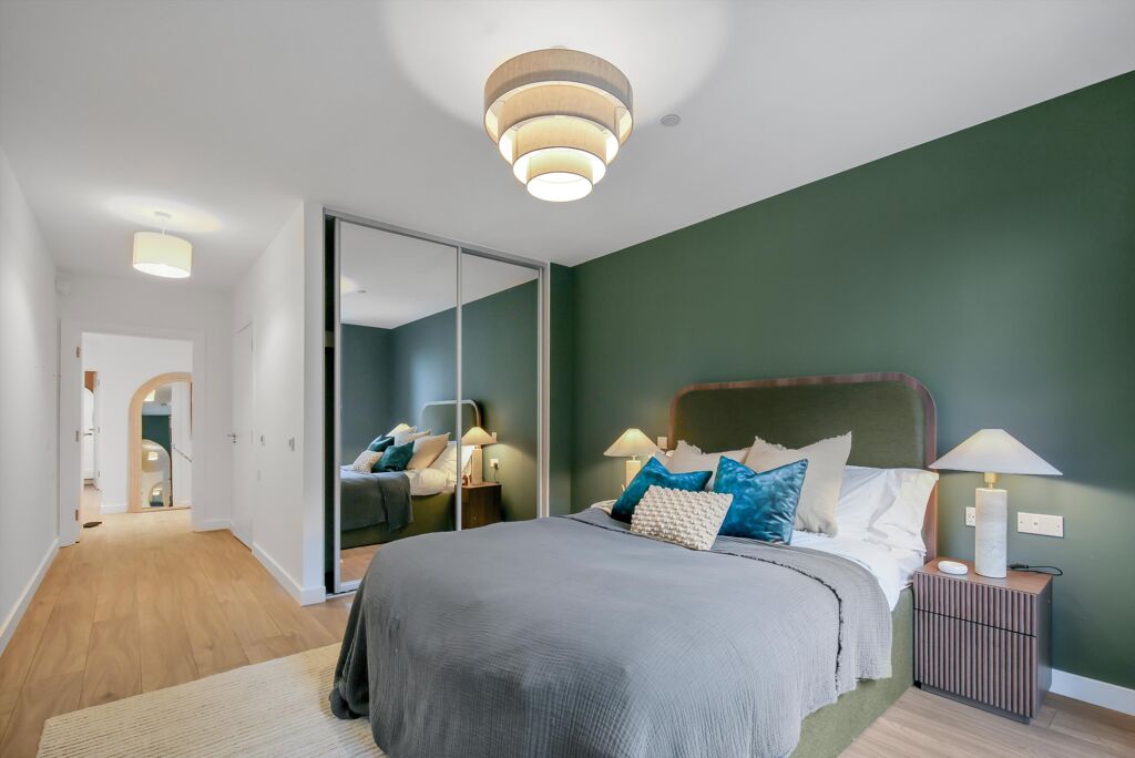 Image of Kew Curve, Capital Interchange Way, Brentford, TW8